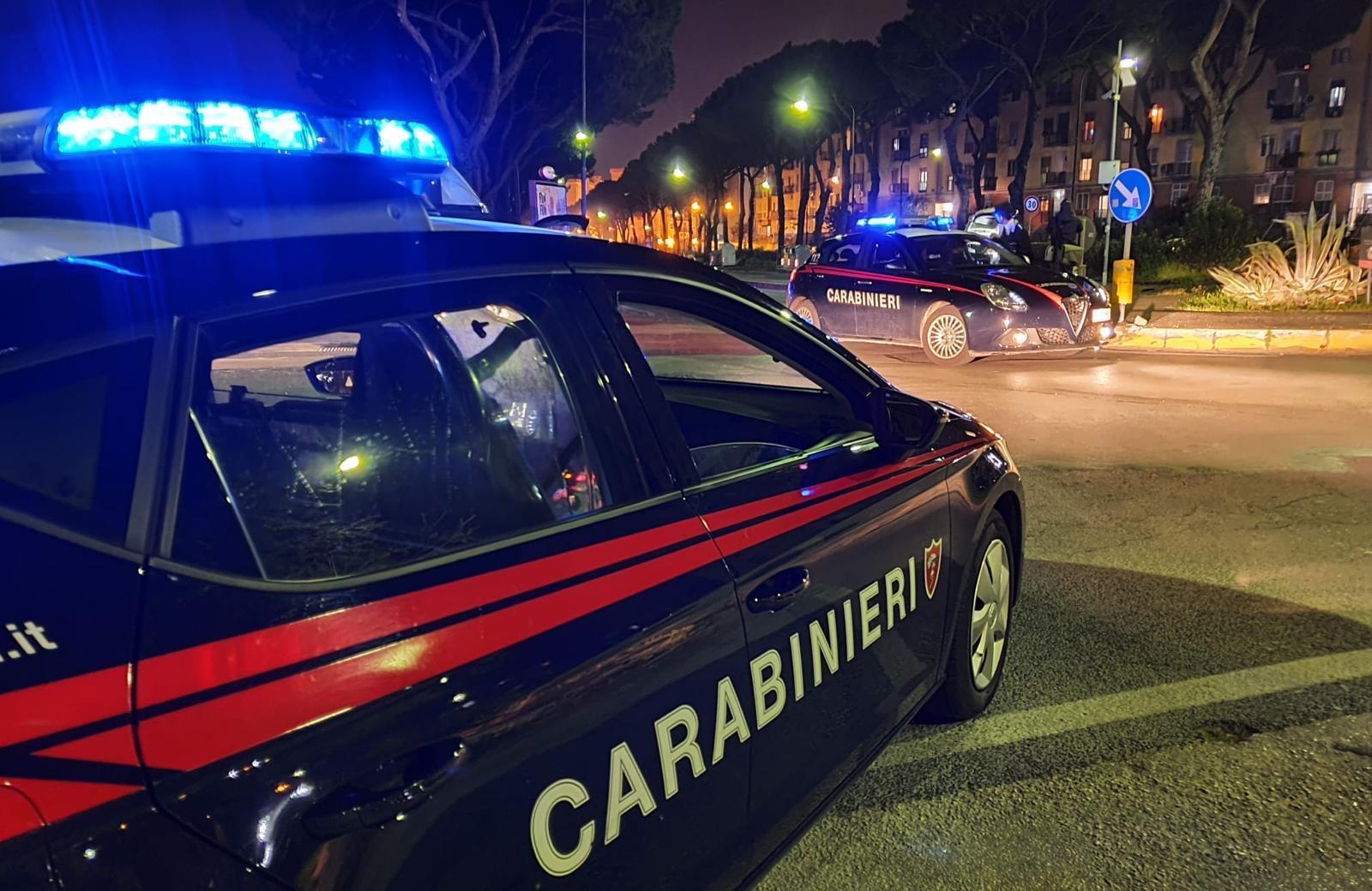 carabinieri arrestano pusher monitoravano strada telecamere