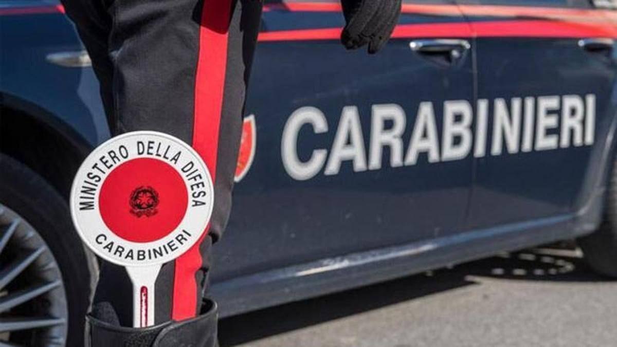 carabinieri arrestano pusher giugliano